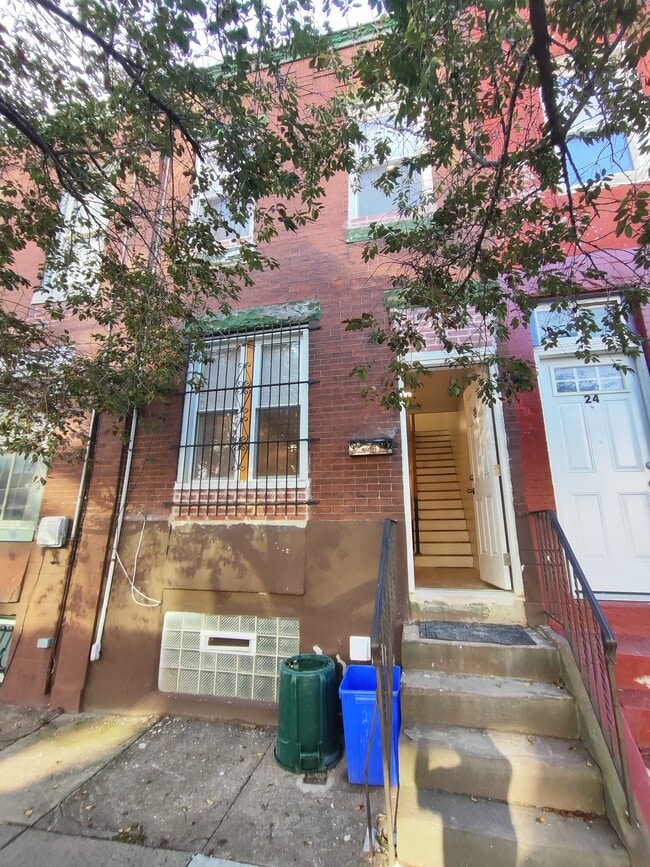 Building Photo - 22 N 42nd St Rental