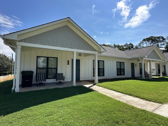 Photo - 192 Vickery St