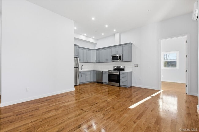 Photo - 99 Main St Unit 1B