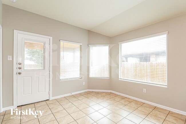 Photo - 721 Watson Wy