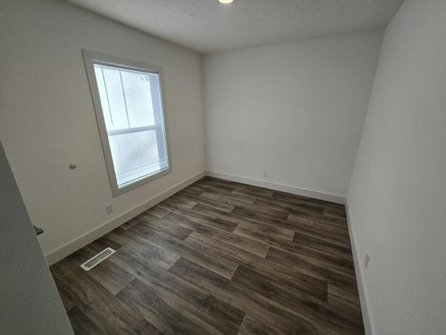 Photo - 142 Terri Ln