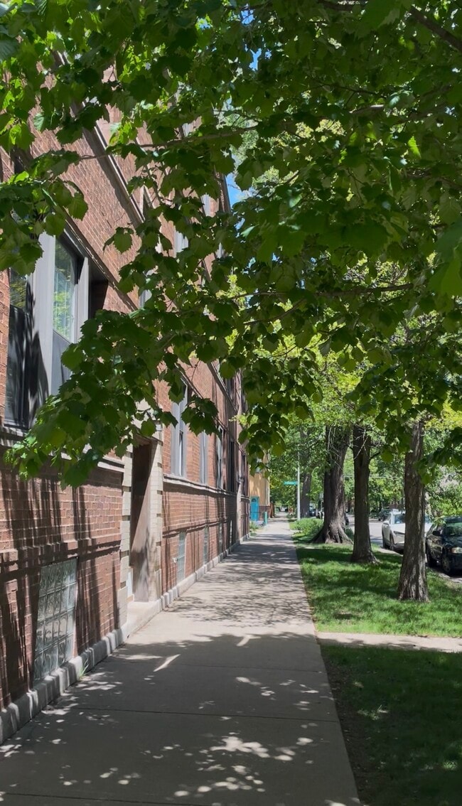Photo - 3718 N Hoyne Ave Unit 2
