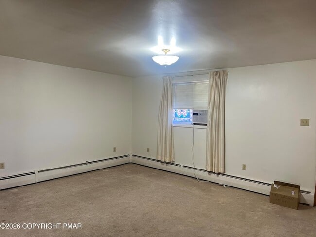 Photo - 144 E Diaz Ave