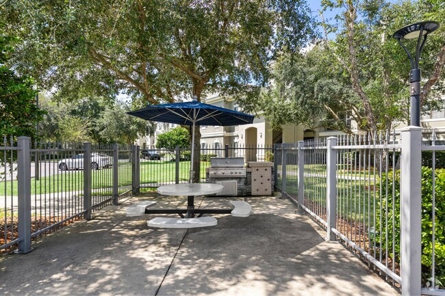 Building Photo - Mirador & Stovall at River City Rental