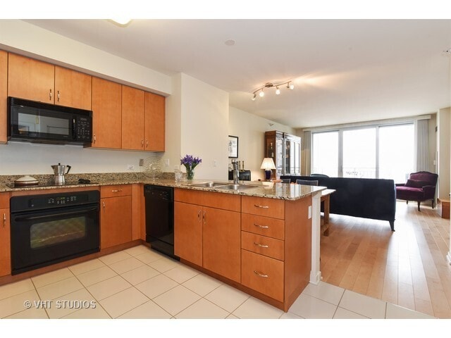 Photo - 807 Davis St Unit 1110