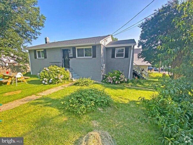 Building Photo - 2415 57th Ave Rental