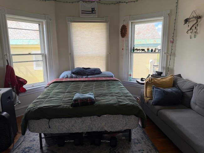 133 Loomis St Unit 2
