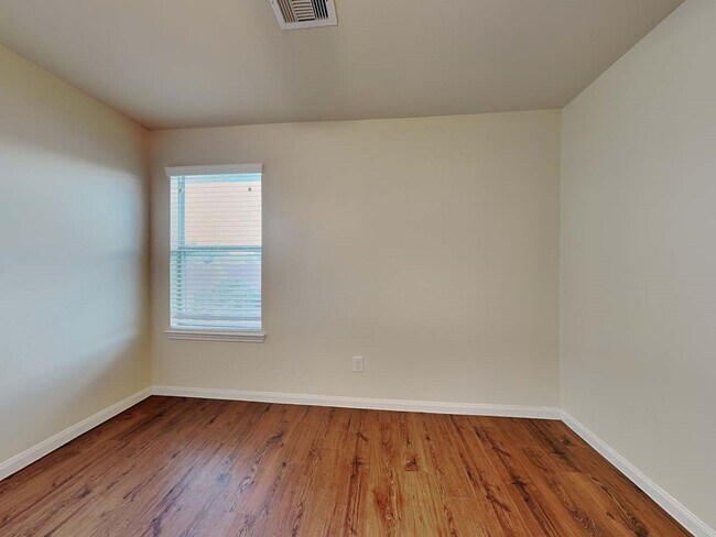 Photo - 18826 N Lyford Dr