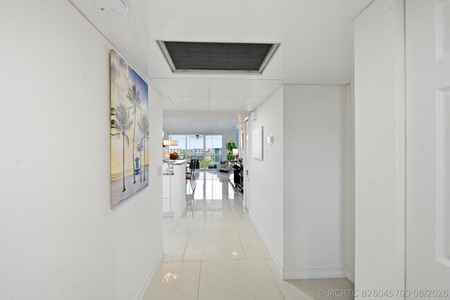 Photo - 4015 W Palm Aire Dr Unit 1001