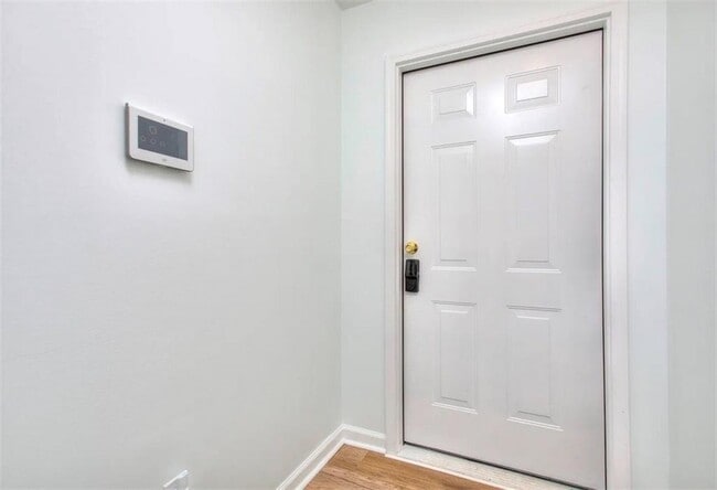 Photo - 1288 Lucile Ave SW