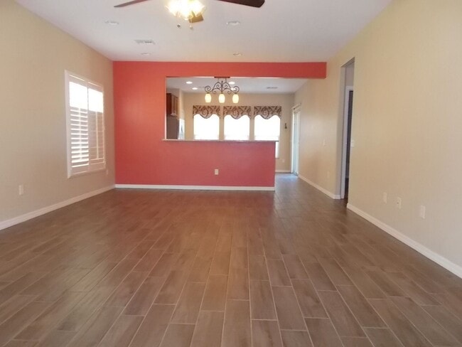 790 Country Grove Ln