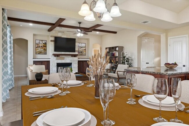 Photo - 2407 Thuesen Rd