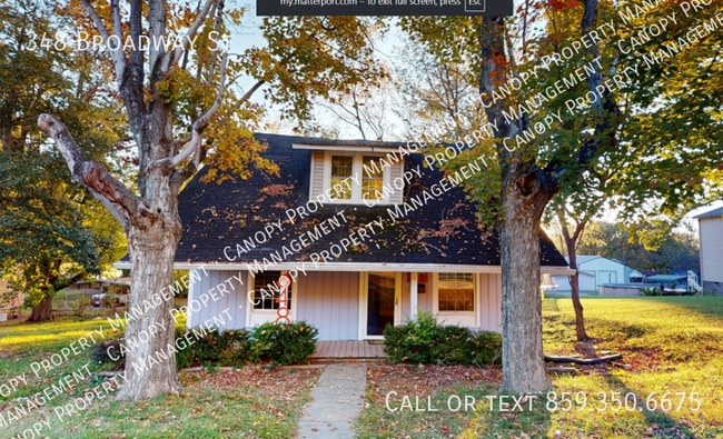 Building Photo - 348 Broadway St