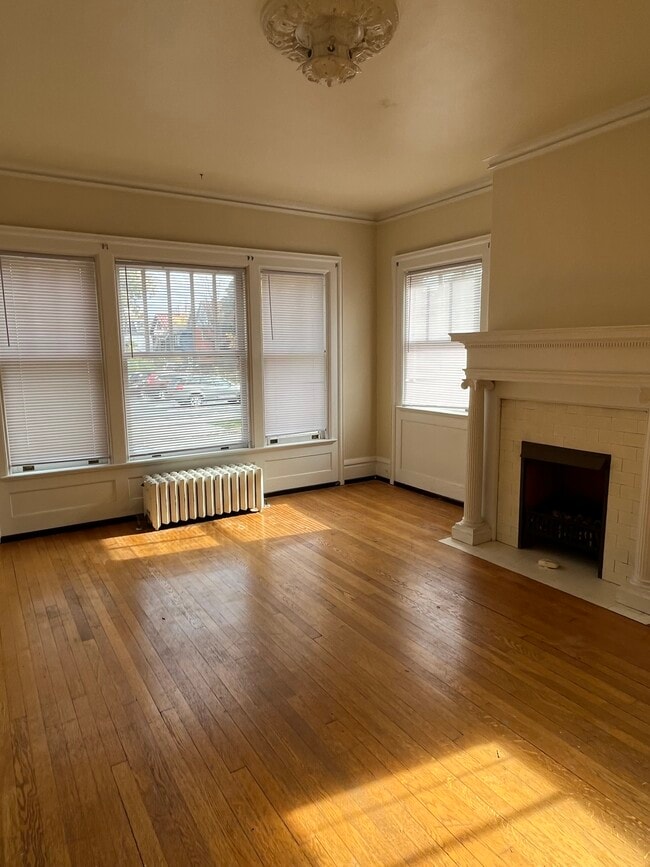 Photo - Plymouth Apartments