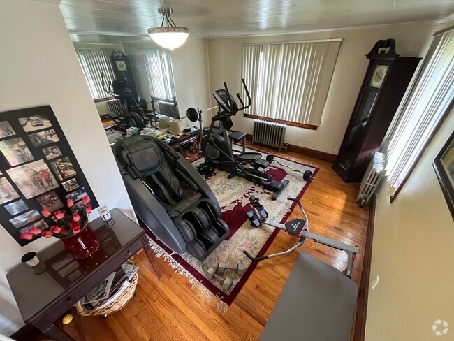 Building Photo - 75 Brefni St Unit 1 Rental