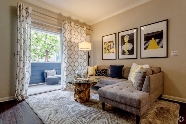 2BR, 2BA
