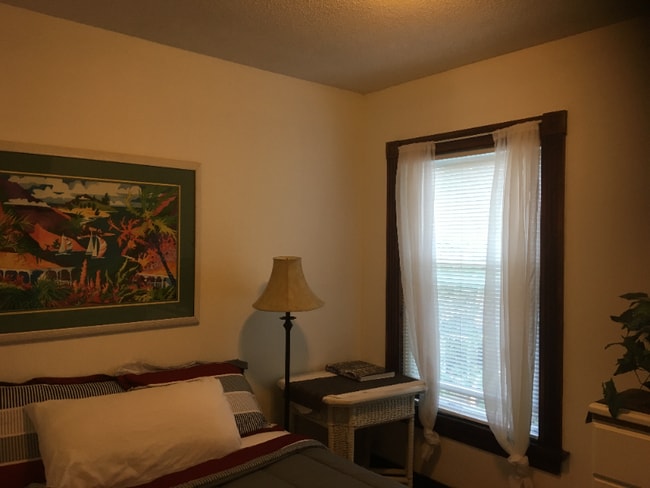 Building Photo - 39 Outlook Ave