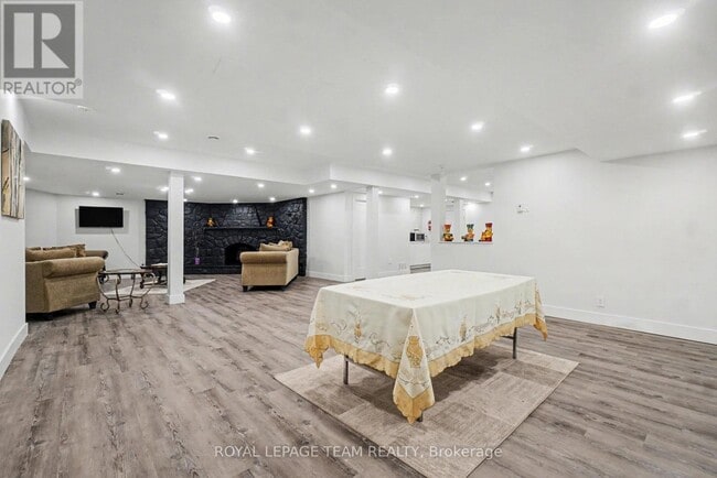 Photo - 1570 River Rd