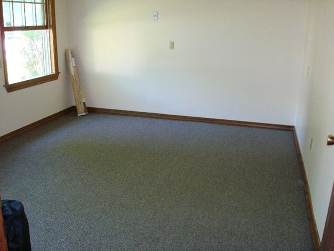 Bedroom - 71 Center Rd Unit 2