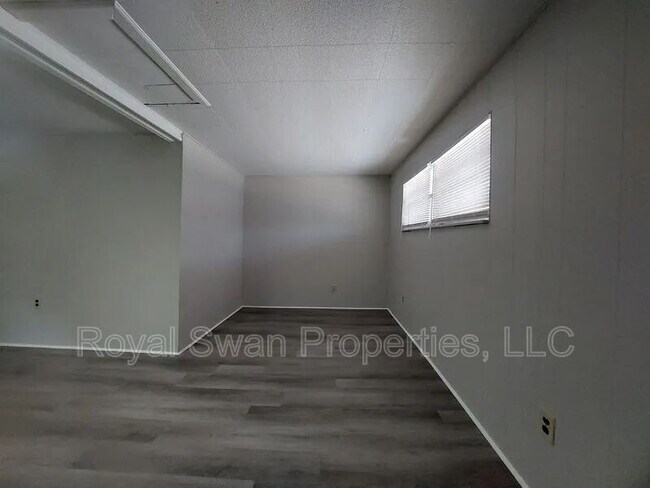 115 1/2 Lenox St.