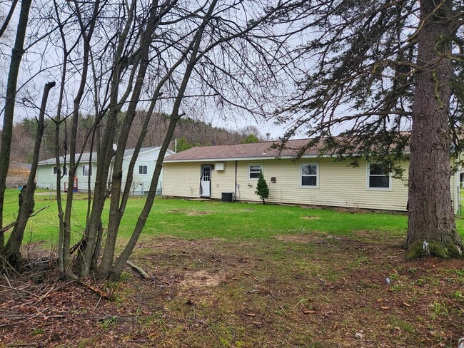 Photo - 118 Barclay Rd