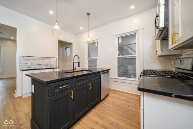 Photo - 1027 Dawson St Unit 1027 Dawson