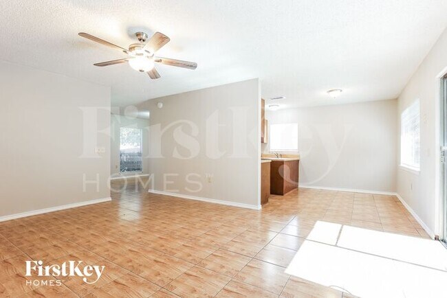 Photo - 10232 Flatland Trail