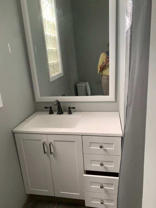UPDATED BATH - 153 Boggs Ave Unit 2