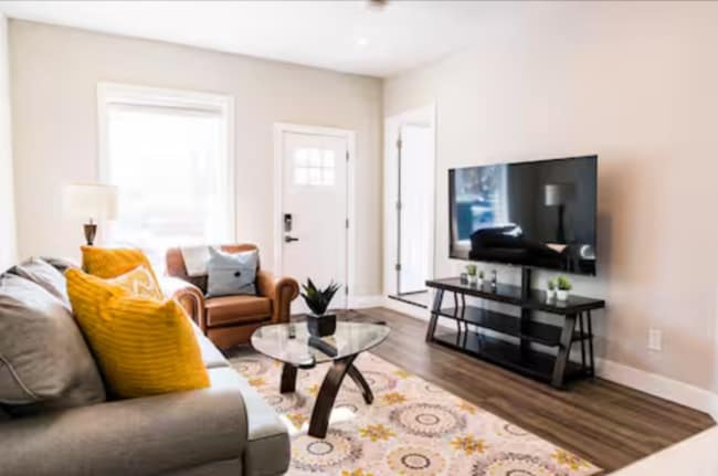 Photo - 814 W Arapahoe Ave