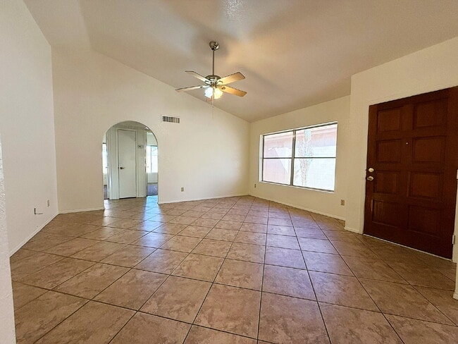 Photo - Charming 3-Bedroom Home for Rent in Highly Desirable Peoria School District!