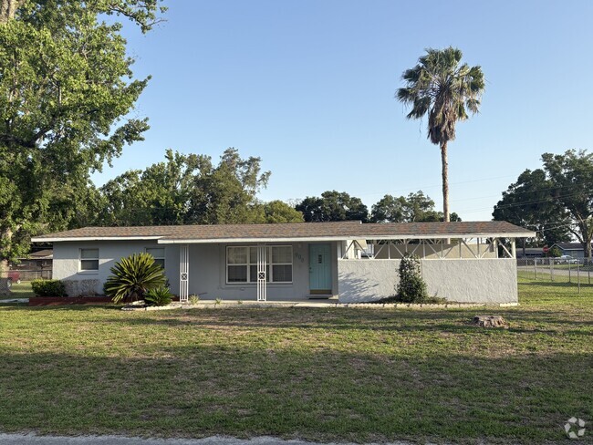 Building Photo - 900 NE 44th St Rental