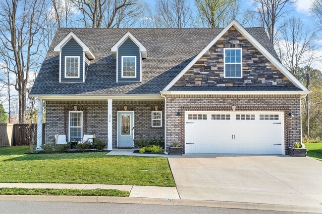 Building Photo - 374 Rye Dr