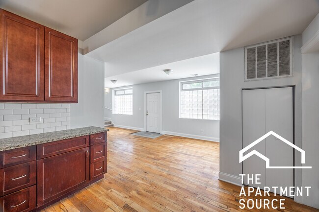 Photo - 1503 N Talman Ave Unit ch