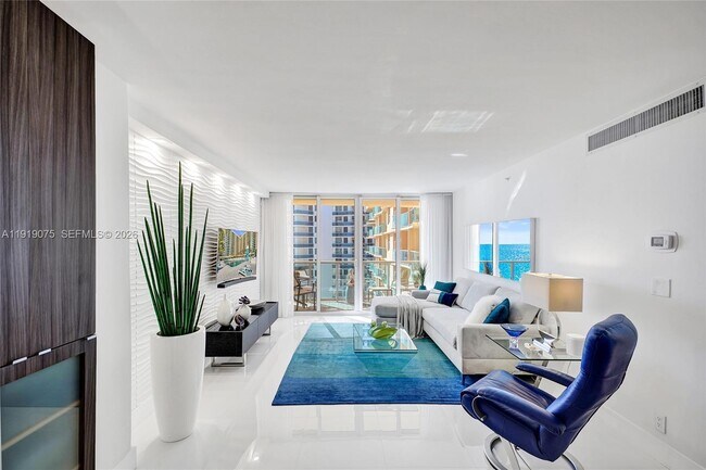 Building Photo - 2501 S Ocean Dr Unit 1518 (Av. April 1st 2026)