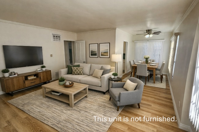 Building Photo - 4221 Los Feliz Blvd Unit 5