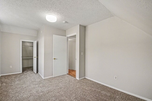 Photo - 533 14th Ave Unit 7