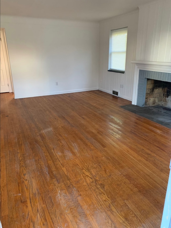 Photo - 39 N Wright Ave