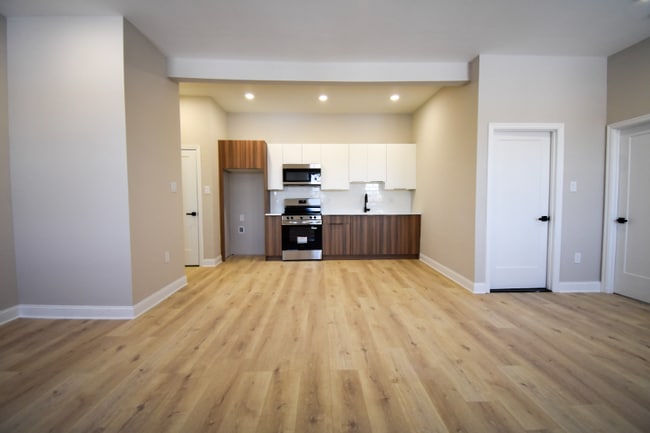 Photo - 1030 N 48th St Unit D-3D