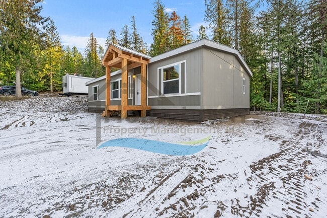 Photo - 3 Bedroom 2 Bathroom Home on a Private Lot out in the Country Near Sagle!