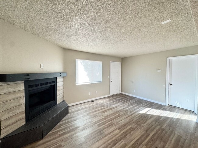 Photo - 1017 Bennett Ave Unit 1017-B