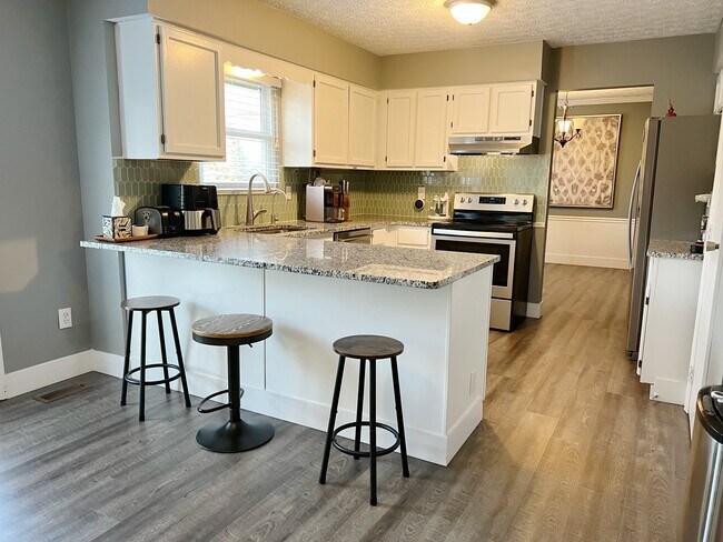 Photo - 6848 Fallen Timbers Dr