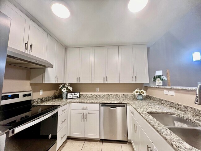 Photo - 2611 Grants Lake Blvd Unidad 243