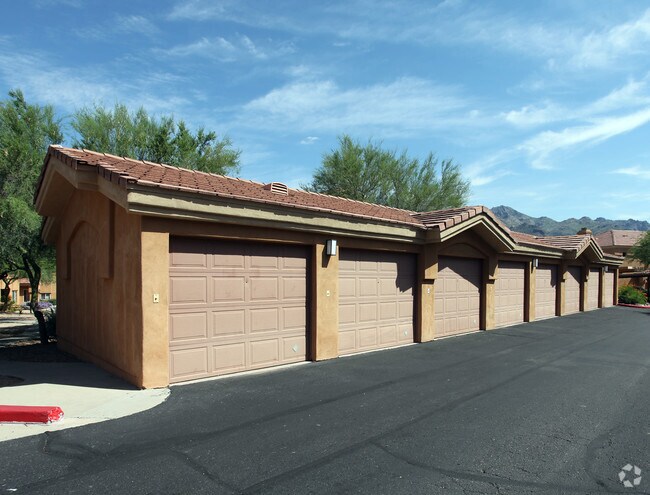 Photo - Pinnacle Canyon Apartments