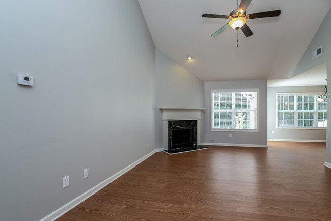 Photo - 128 Paxton Pl