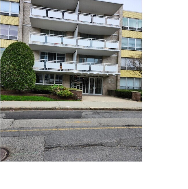 Building Photo - 41 Park St Unit 403 Rental