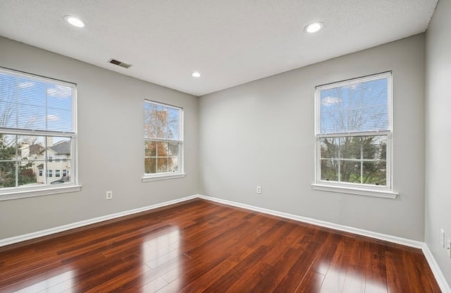 Photo - 3607 Riddle Ct