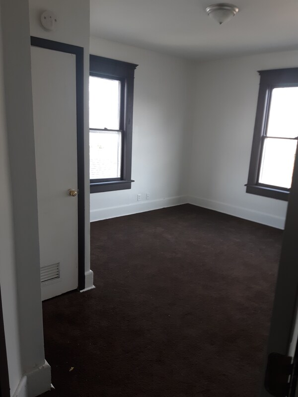 Photo - 223 E 6th St