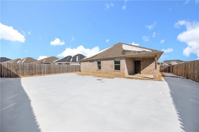 Photo - 971 Lakeview Dr