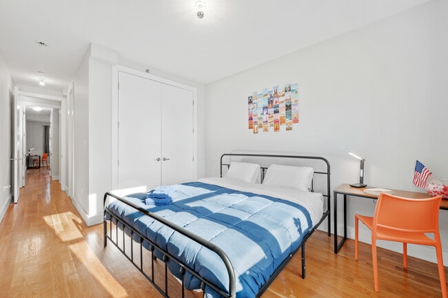 26A Scholes St