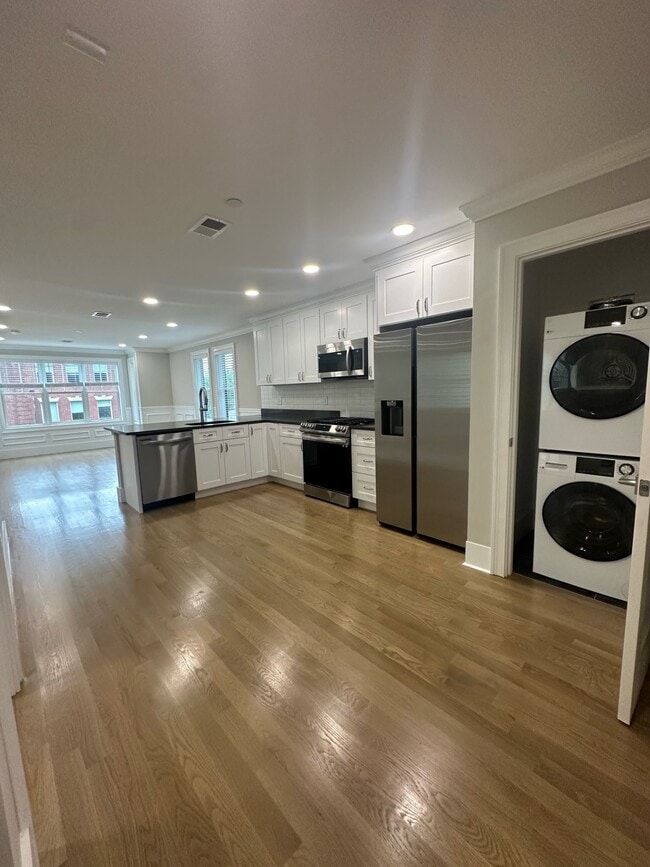 Photo - 23 Arlington St Unit 3